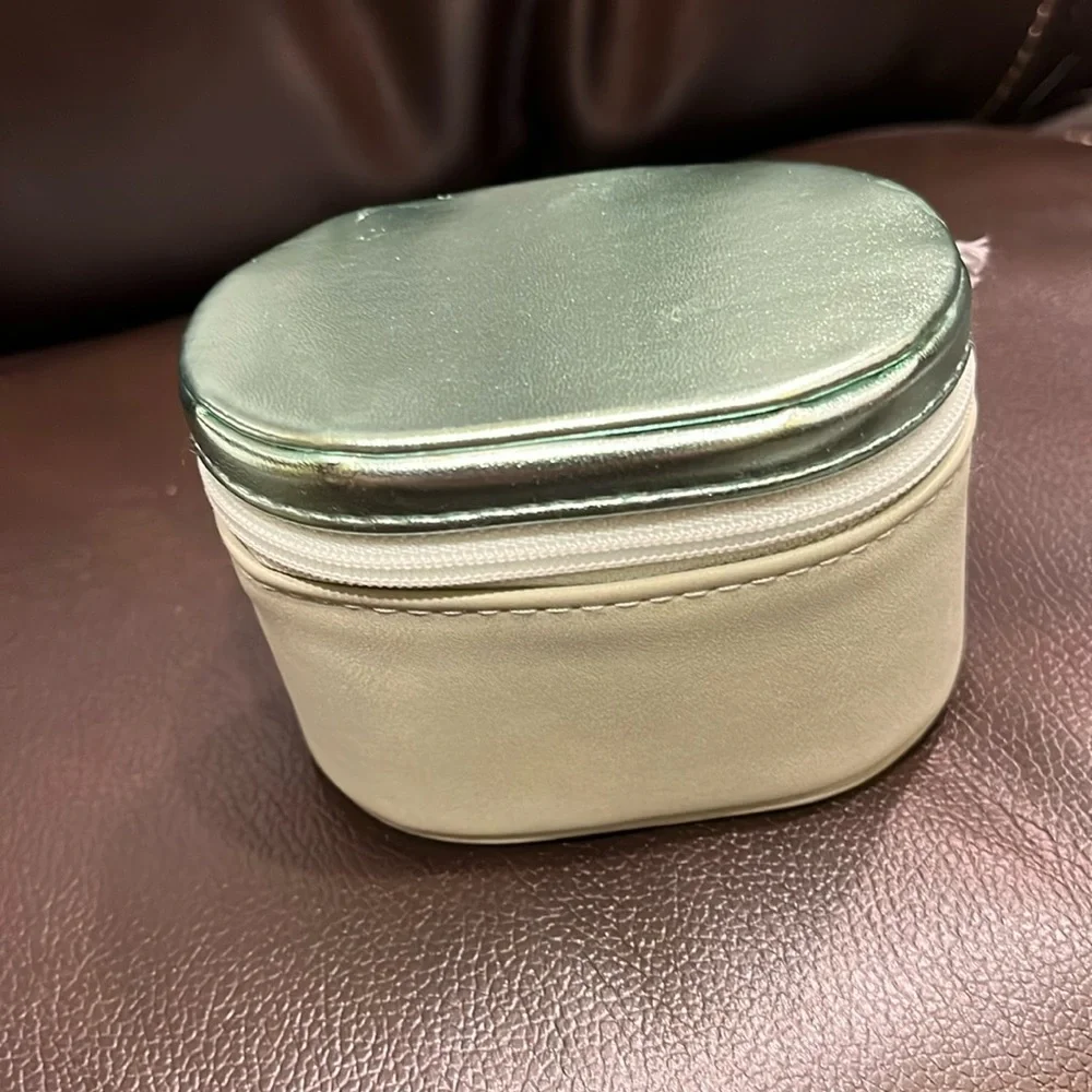 Mint Mini Travel Jewelry Case • Zip Organizer for Rings Earrings Necklace NWT
